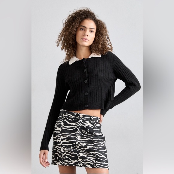 Baum und pferdgarten Black wool Ribbed Cardigan with White Collar size L NWT - Picture 3 of 6